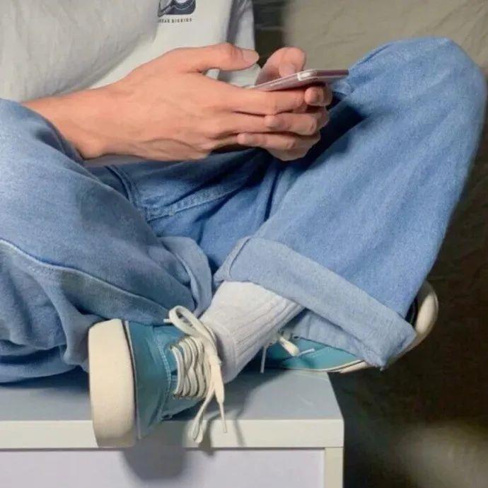 人生需要准备的，不是昂贵的茶，而是喝茶的心情。 -- 林清玄头像图片