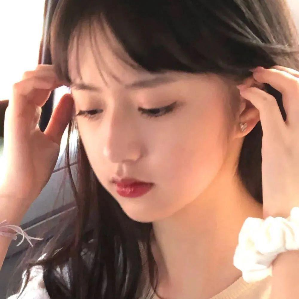 女//面对热爱要不遗余力的喜欢头像图片