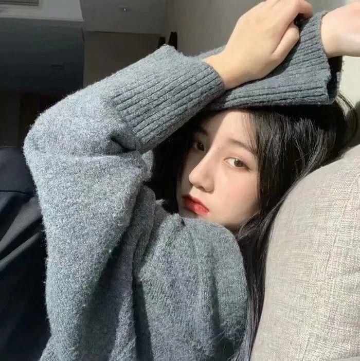 女//面对热爱要不遗余力的喜欢头像图片