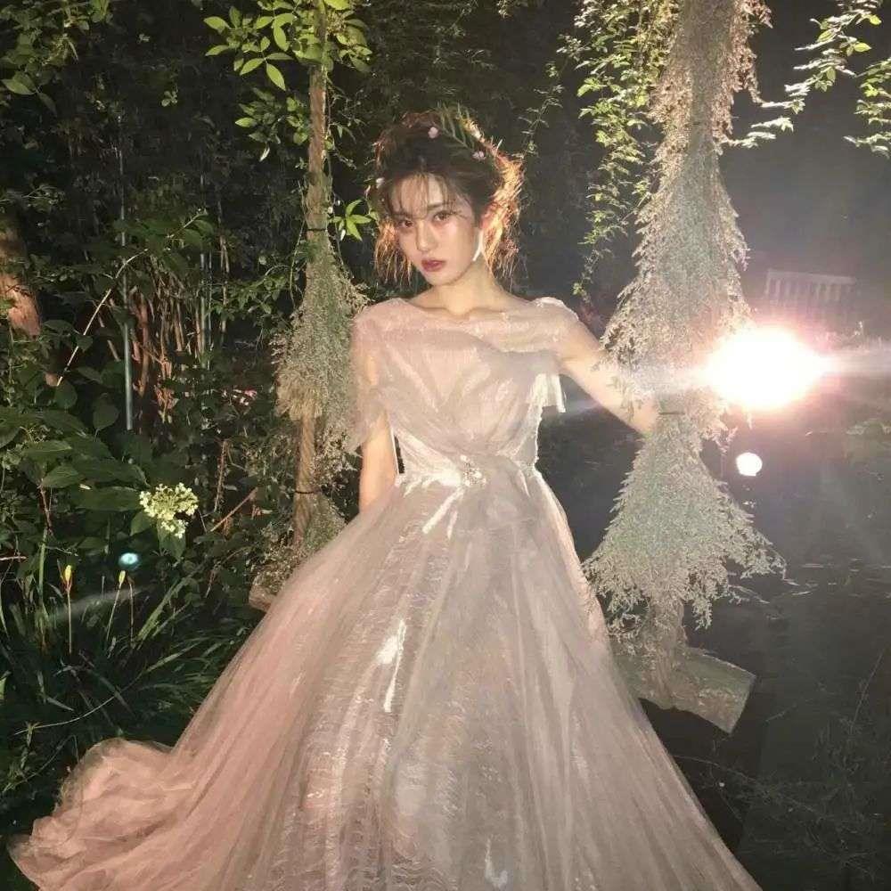 女//面对热爱要不遗余力的喜欢头像图片