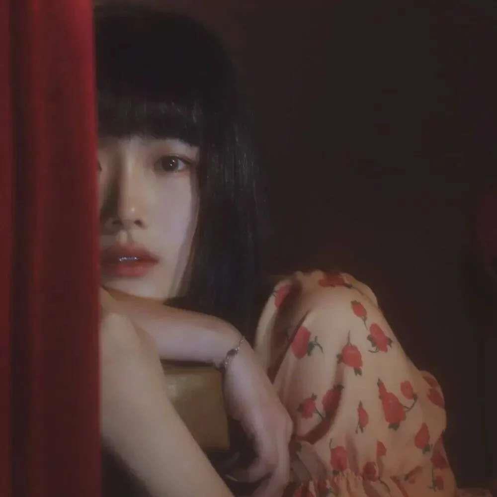 文艺清新女生头像图片