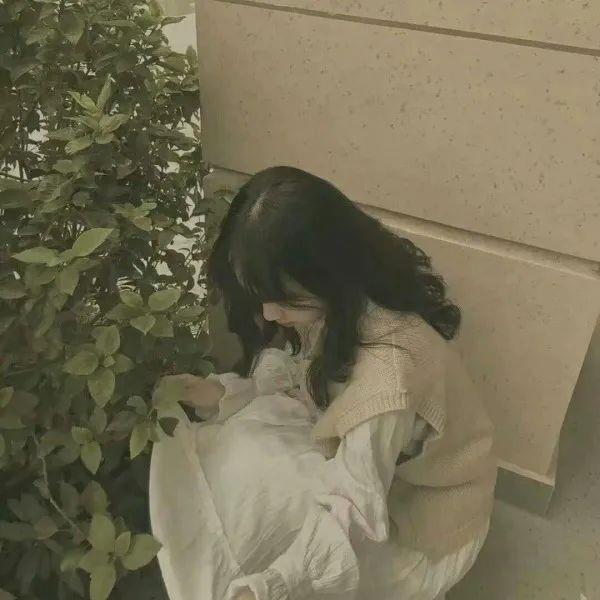 /女生/相见亦无事，别后常忆君头像图片