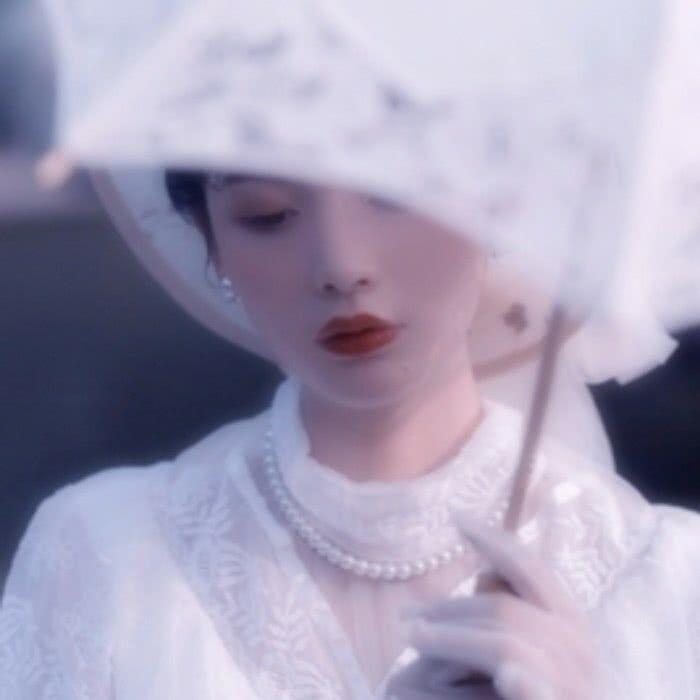 意境温婉女生。头像图片