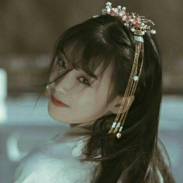 意境温婉女生。头像图片