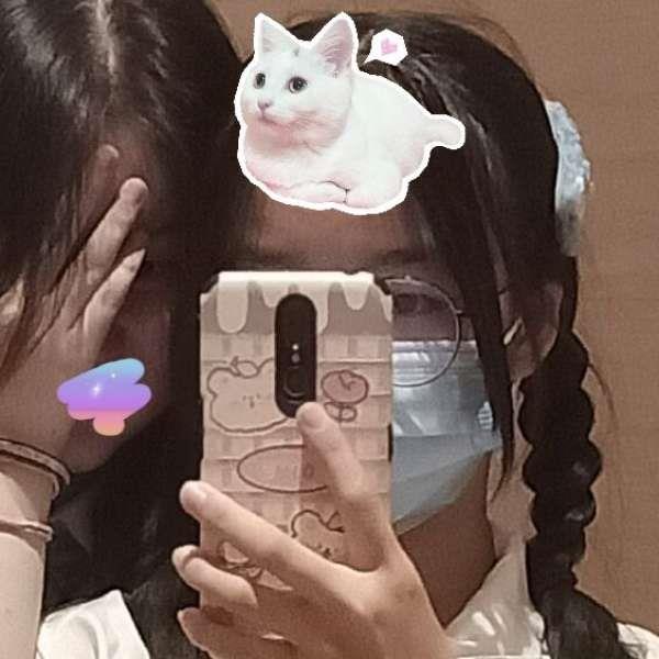 爱笑的女孩运气都不会太差，那他妈运气差的女孩能笑得出来？头像图片