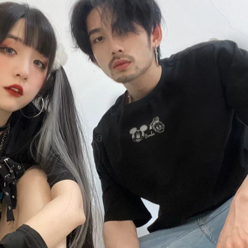 真人唯美一对两张情侣 往往没有遇见才觉得 一切总是默默的一切都好头像图片