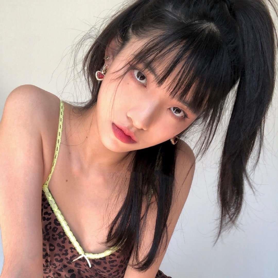 优质女头 白沉暮辞无别时，我愿等风也等你头像图片