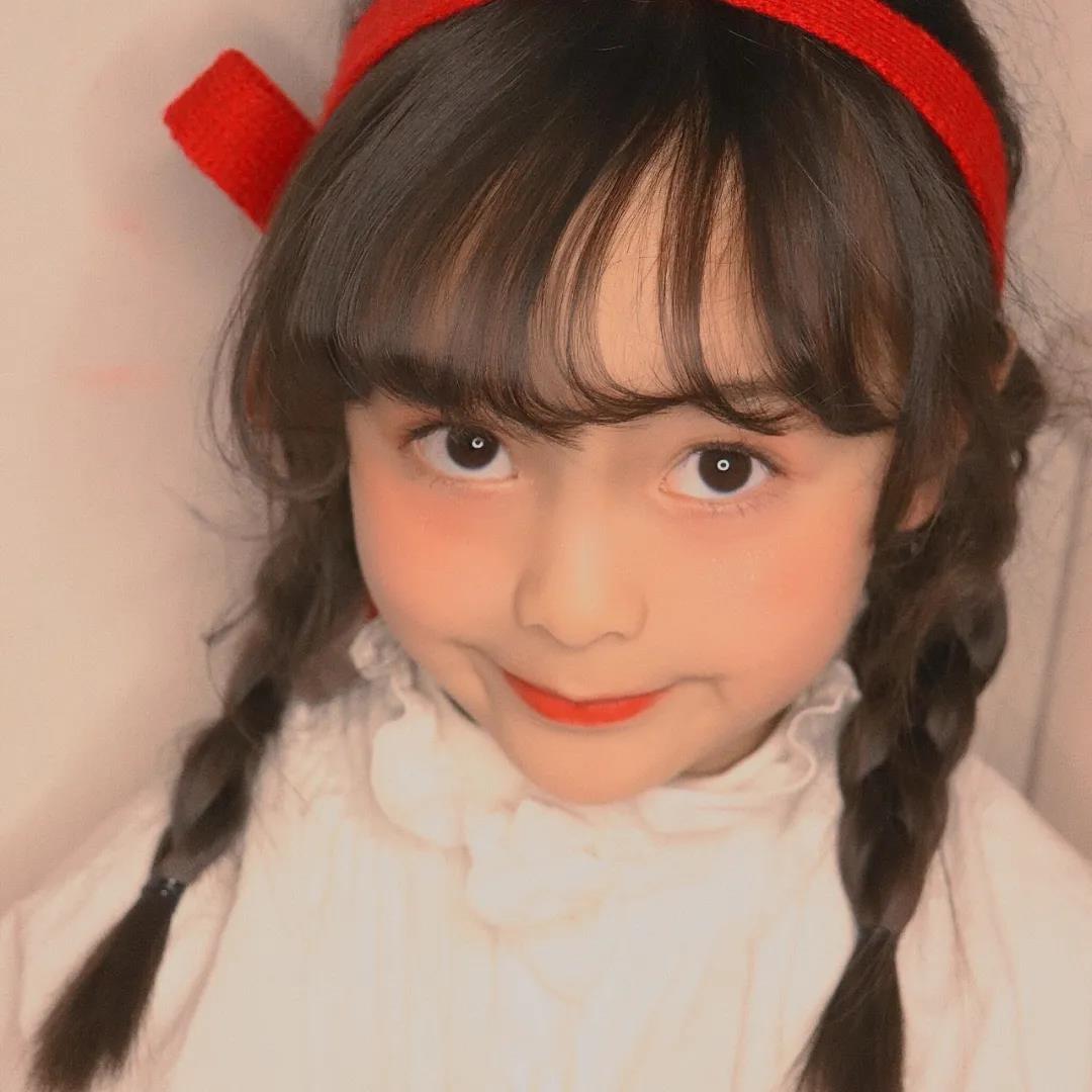 天生丽质的漂亮小女孩可爱头像图片