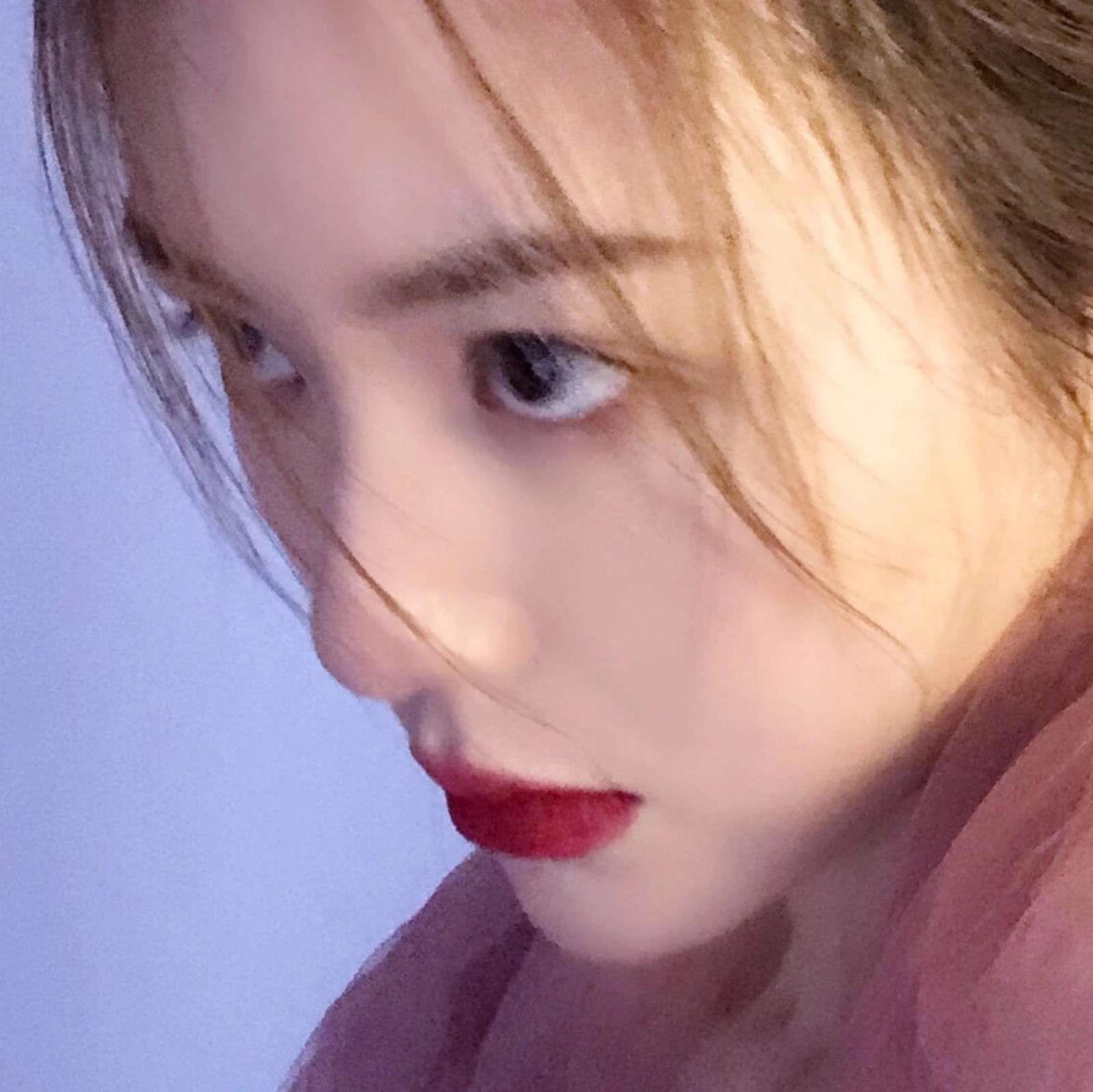 女头 不止高空坠楼 心理落差也能摔死人头像图片