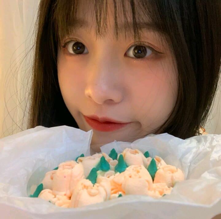 宋知意 微信女生真人头像图片