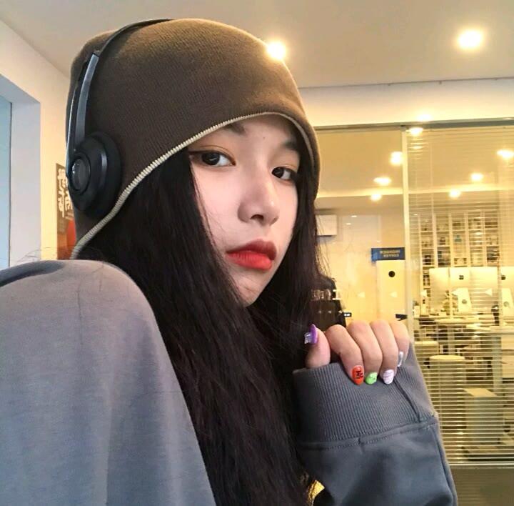 宋知意 微信女生真人头像图片