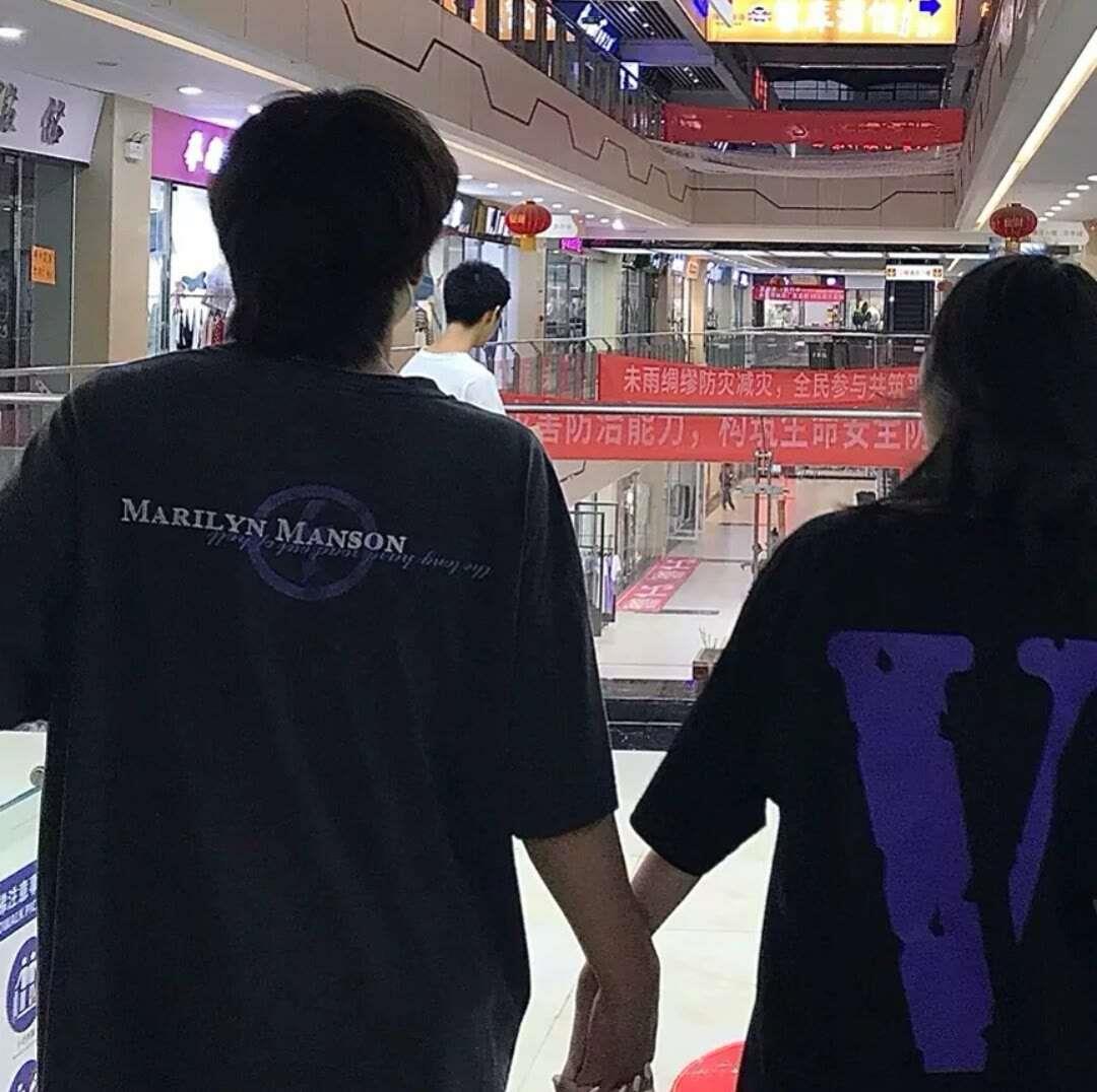 宋知意 ins小众清新真人恩爱情头一对两张头像图片