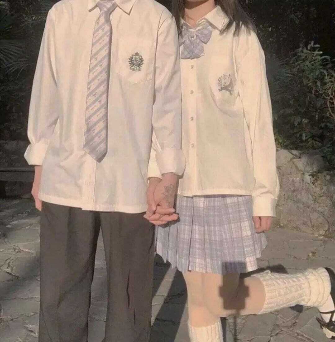 宋知意 ins小众清新真人恩爱情头一对两张头像图片