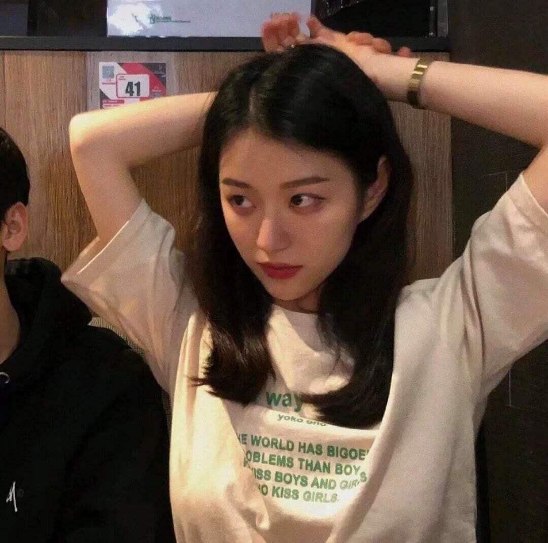 宋知意 ins小众清新真人恩爱情头一对两张头像图片