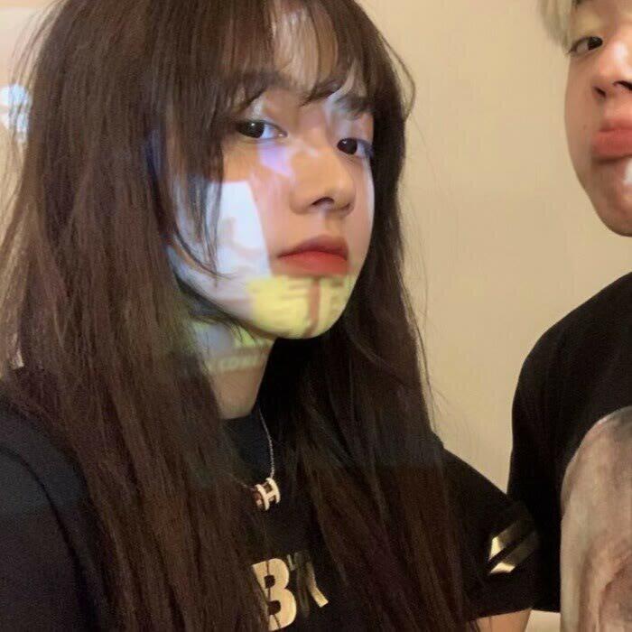 宋知意 ins小众风格恩爱真人情头一对两张头像图片