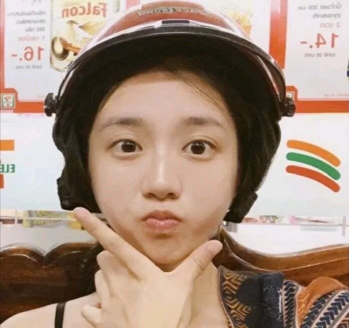 好看的港风真人情侣头像图片大全