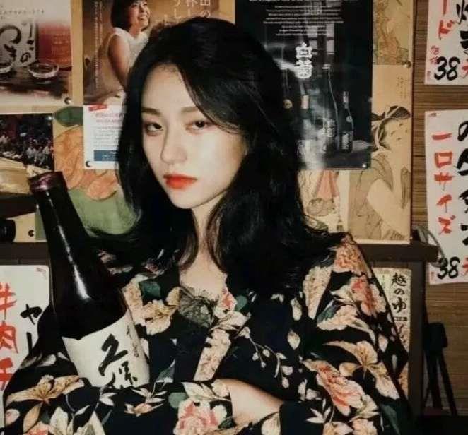 好看的港风真人情侣头像图片大全