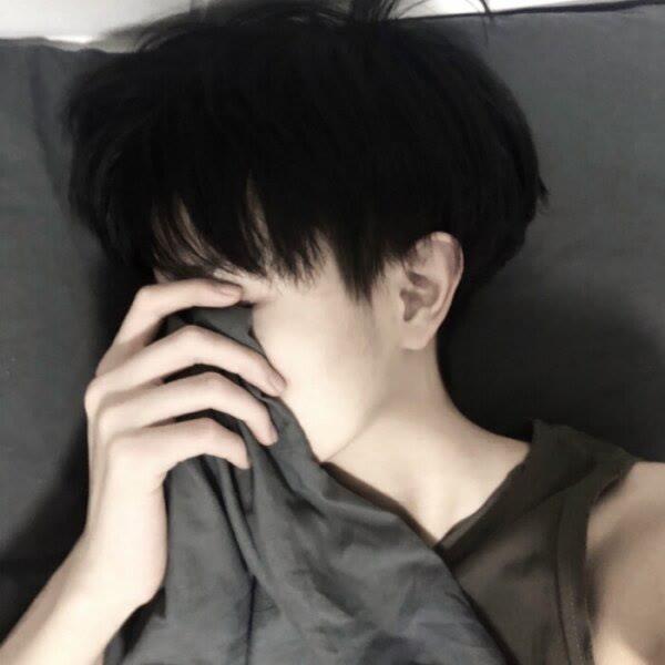 向晚/高冷成熟男生/开开心心 不动脑筋头像图片