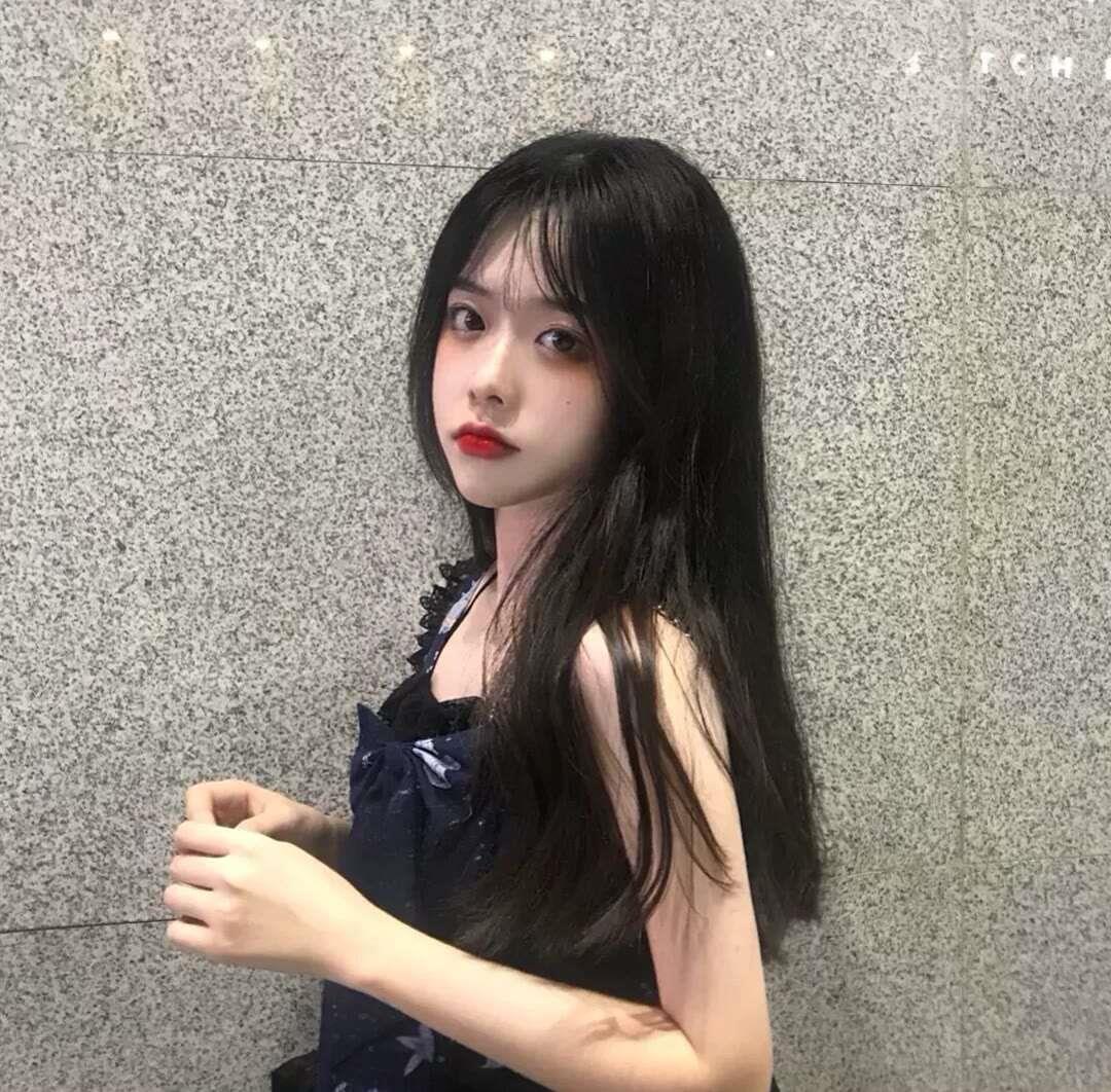 向晚/女头/小时候真傻，居然盼着长大。——丰子恺头像图片