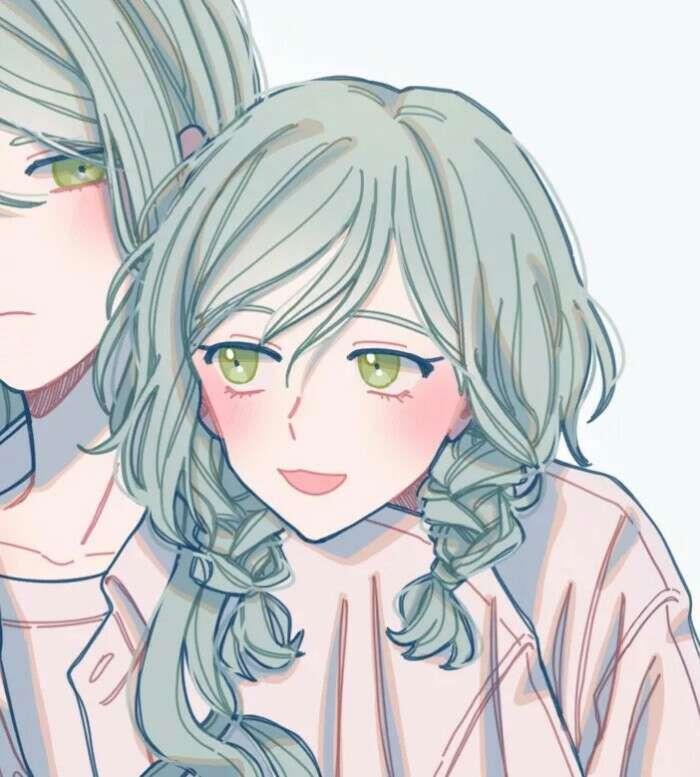 一对两张的可爱动漫闺头/不想社交 但想被无理由的拥抱头像图片