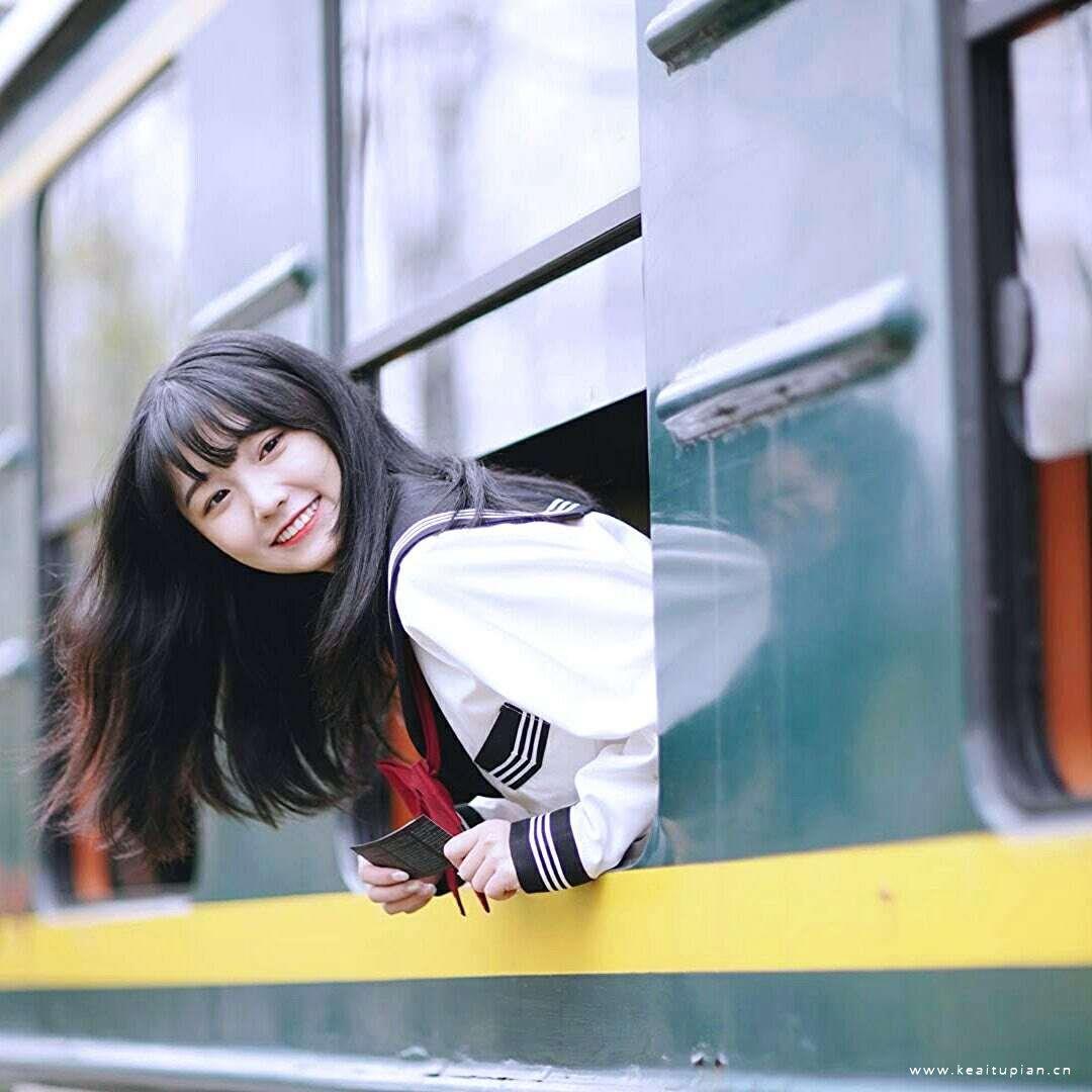 千鹤/个性女头/满怀期待最后却不如人意的感觉真是糟糕透了头像图片