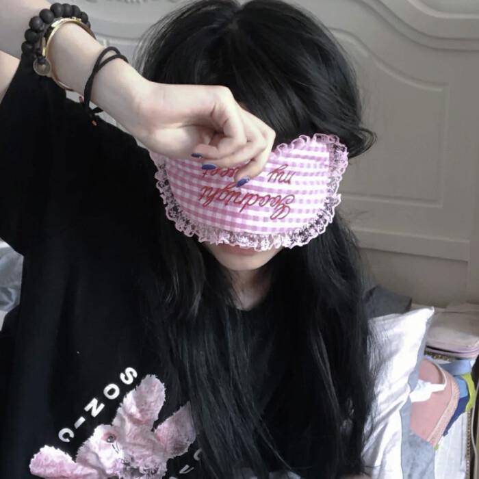 气质好看的小清新美女微信高清头像图片