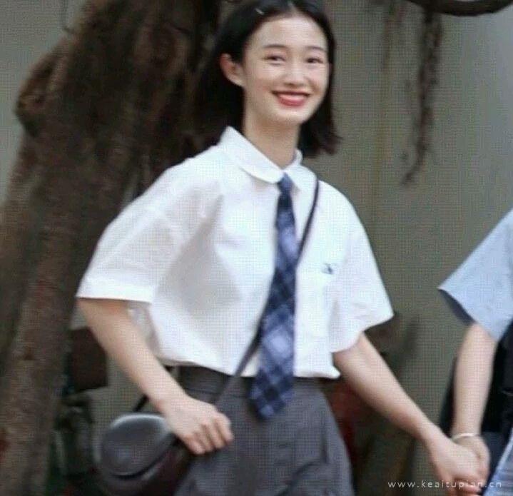 客桥.夏日干净小清新闺头/有些人想念到极致 连梦境都不放过.头像图片