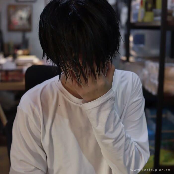 宋知意/ins高冷真人文艺范男生头像图片