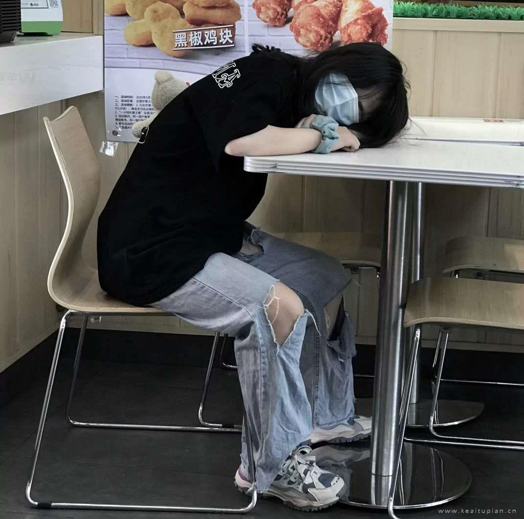 干净女头/身边碎碎念念的人也要成为岁岁年年的人.头像图片