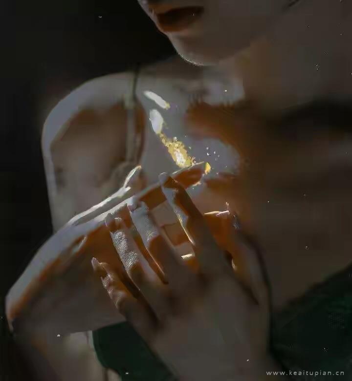 七漆 女头 雾失楼台，月迷津渡。头像图片