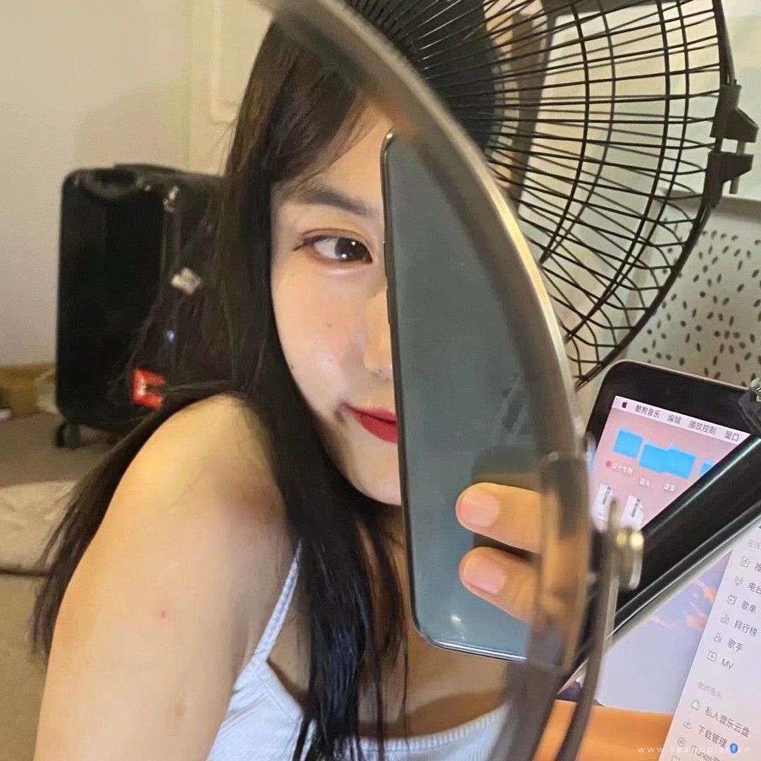 时尚高冷魅力女头 你生来应为高山而非草芥头像图片