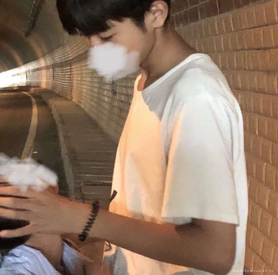 独一无二的真人情头/ 我还在等你头像图片