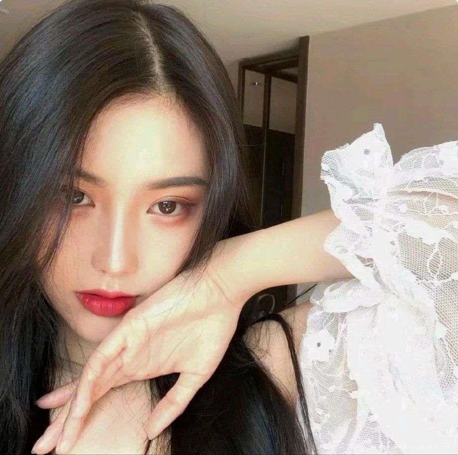 超美ins风优质女头/等过春秋头像图片