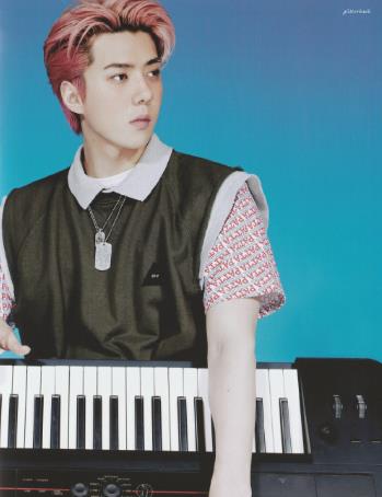 吴世勋复古炫酷超好看写真头像大全