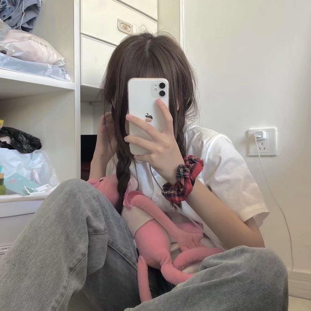 宸祠 高清微信精美女生唯美成熟头像图片