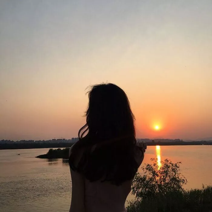 你是我猝不及防的心动是我始料不及的惊鸿头像图片