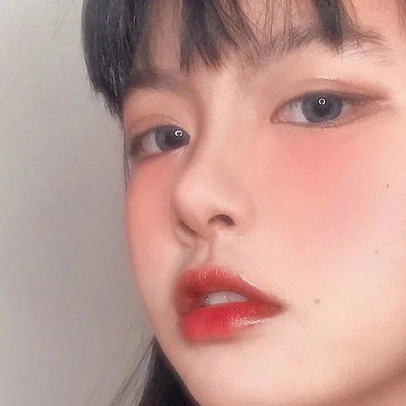 优质女头|生有热烈 藏于俗常.头像图片