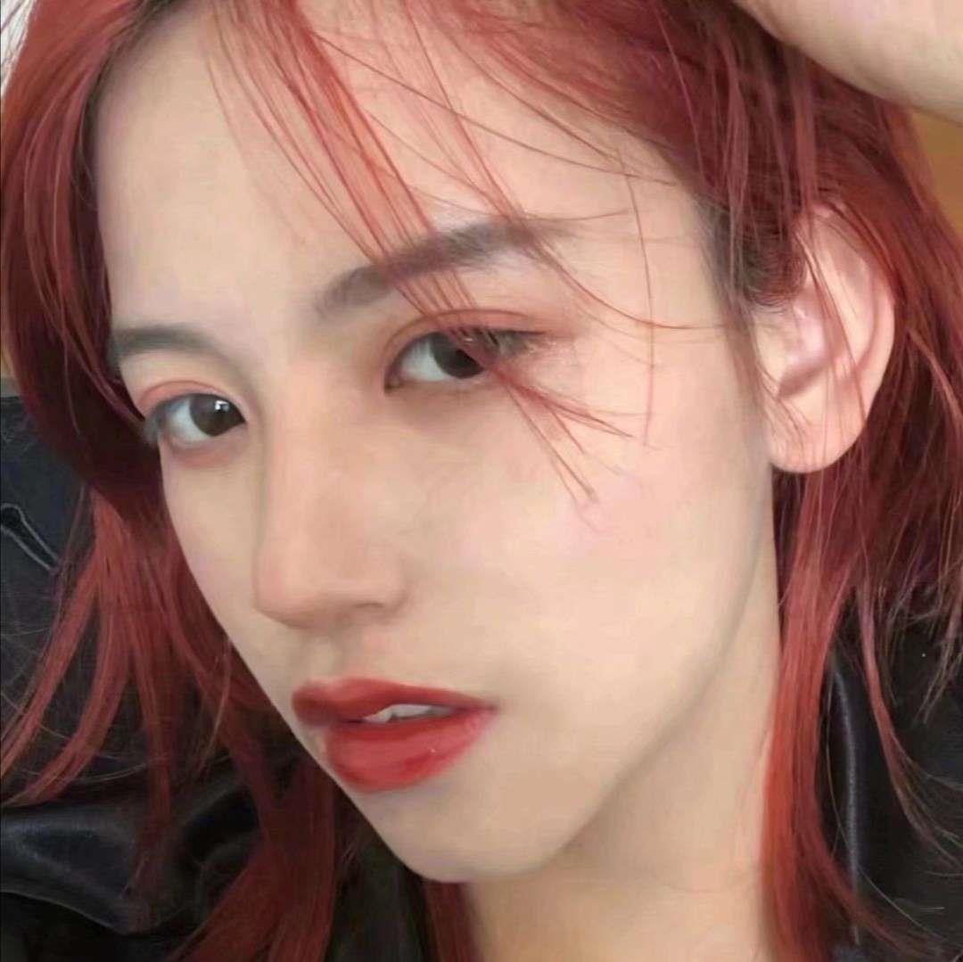 优质女头|生有热烈 藏于俗常.头像图片