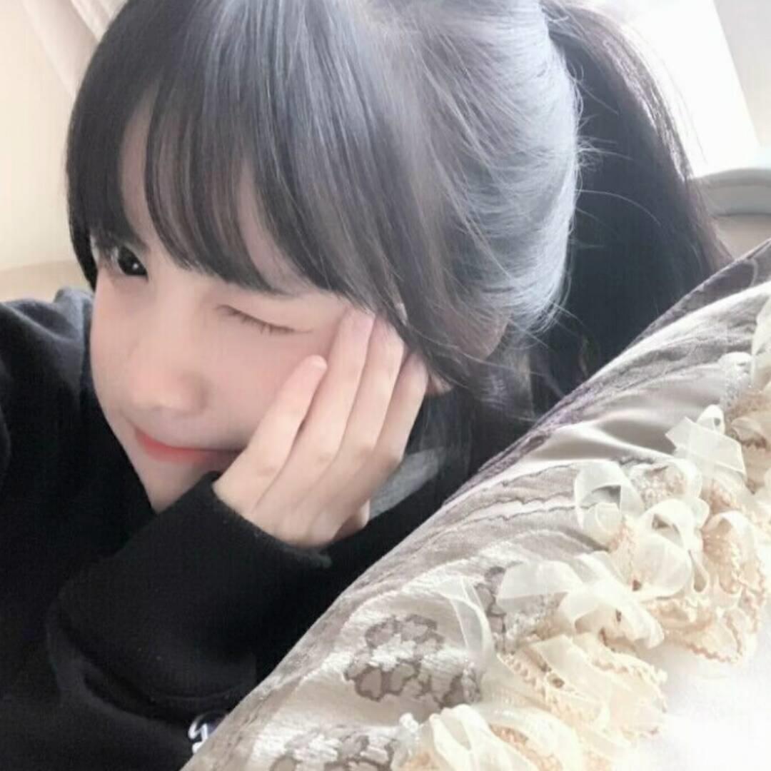 露露 温柔干净女头头像图片