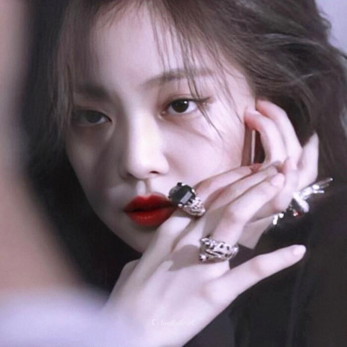 ʸᵒᵘ ᵃʳᵉ ᵇᵉᵗᵗᵉʳ ᵗʰᵃⁿ ᵗʰⁱˢ ʷᵒʳˡᵈ .✨你比人间更美好头像图片
