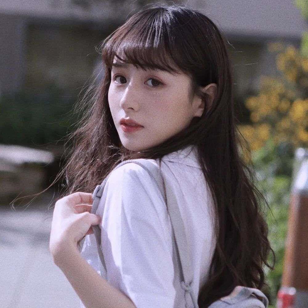 江孑 魅力风精致气质时尚真人女头头像图片