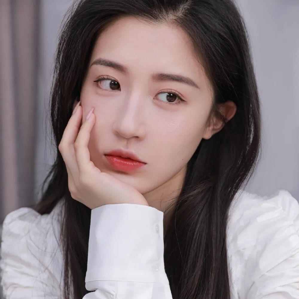 江孑 魅力风精致气质时尚真人女头头像图片