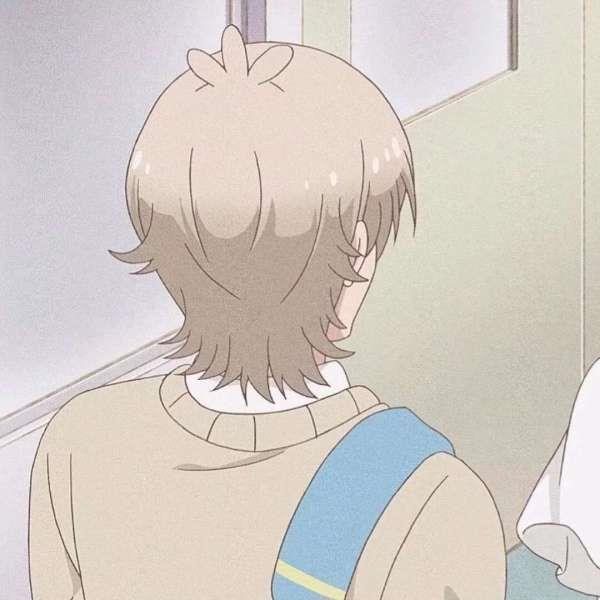 “我总爱跟你谈及宇宙，温柔，橘子汽水味儿的风和蓝色的落日。”头像图片