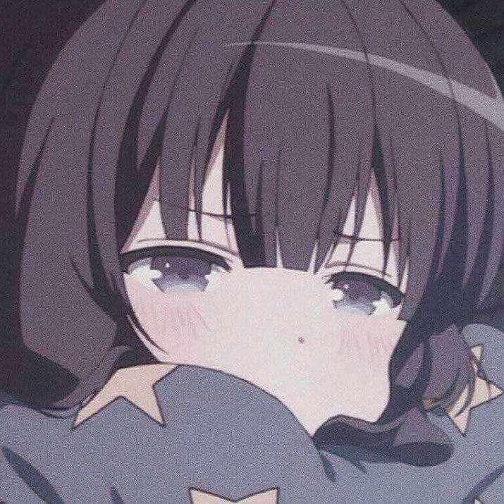 有人相爱，有人夜里开车看海.头像图片