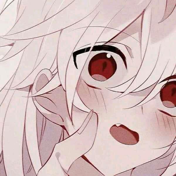 有人相爱，有人夜里开车看海.头像图片