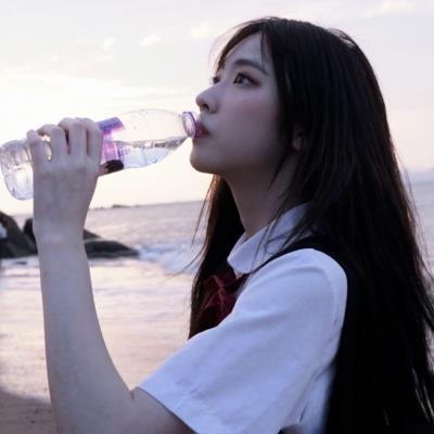 女生海边头像小清新气质