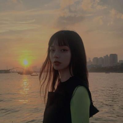女生海边头像小清新气质