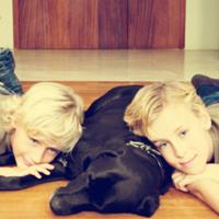 欧美正太小帅哥微博头像