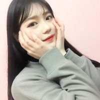 个性长发美女QQ头像