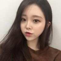 个性长发美女QQ头像